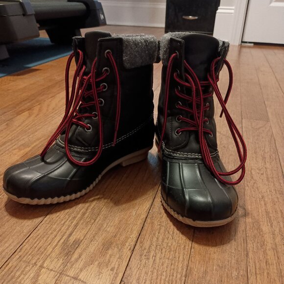 Rain boots - Picture 1 of 3